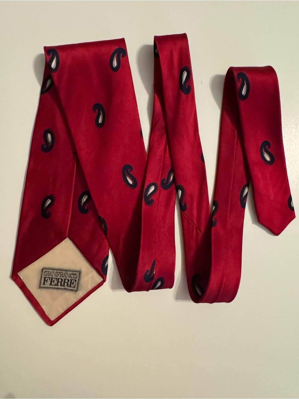 Gianfranco Ferre Crimson Paisley Silk Tie